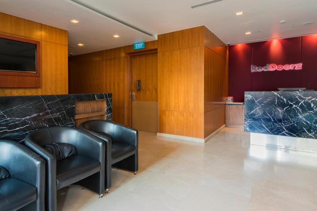 เรดดอร์ซ พรีเมียม แอท บาเลสเทียร์ Hotel สิงคโปร์ ภายนอก รูปภาพ
