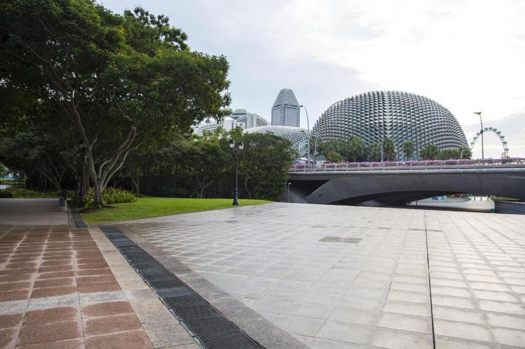 เรดดอร์ซ พรีเมียม แอท บาเลสเทียร์ Hotel สิงคโปร์ ภายนอก รูปภาพ