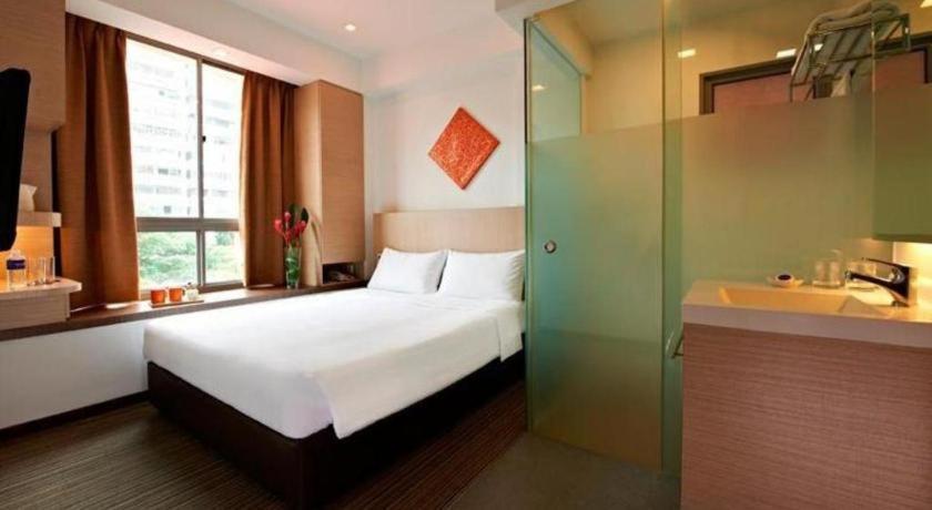 เรดดอร์ซ พรีเมียม แอท บาเลสเทียร์ Hotel สิงคโปร์ ภายนอก รูปภาพ