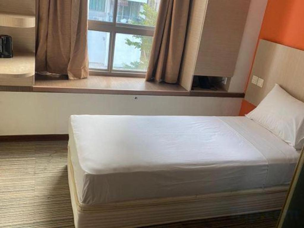 เรดดอร์ซ พรีเมียม แอท บาเลสเทียร์ Hotel สิงคโปร์ ภายนอก รูปภาพ