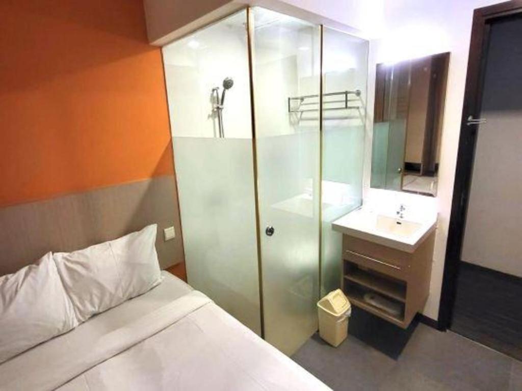 เรดดอร์ซ พรีเมียม แอท บาเลสเทียร์ Hotel สิงคโปร์ ภายนอก รูปภาพ