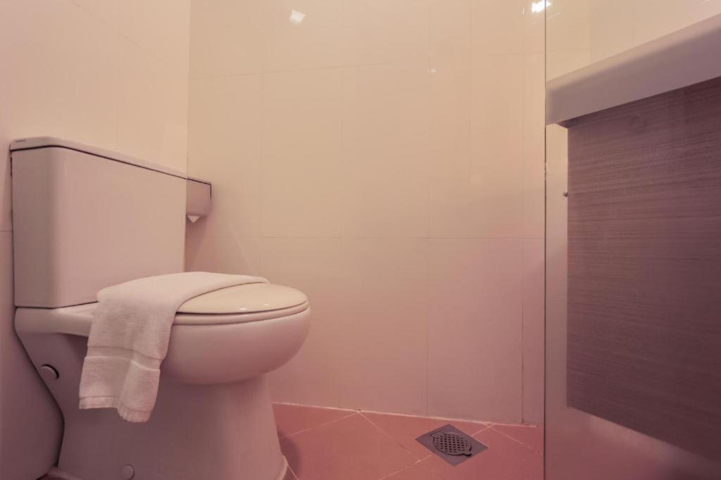 เรดดอร์ซ พรีเมียม แอท บาเลสเทียร์ Hotel สิงคโปร์ ภายนอก รูปภาพ