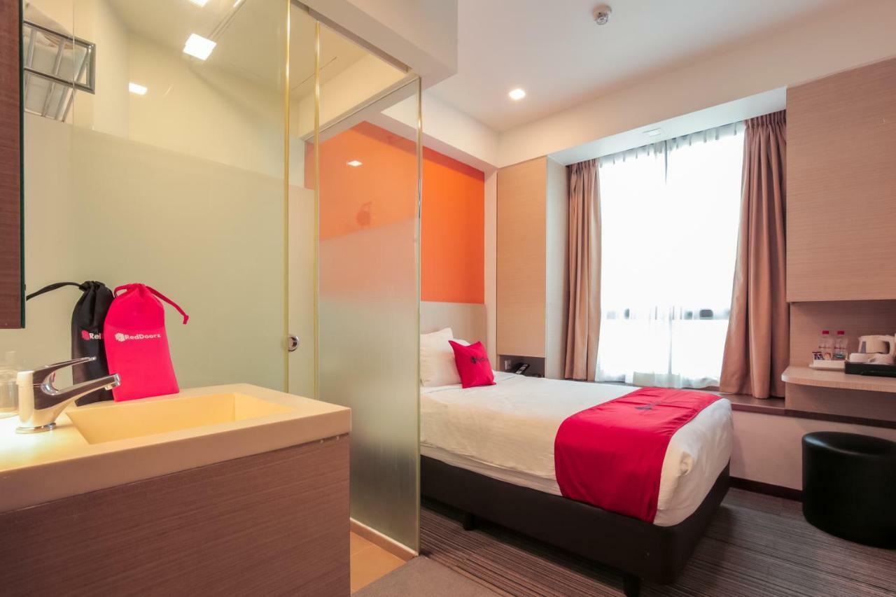 เรดดอร์ซ พรีเมียม แอท บาเลสเทียร์ Hotel สิงคโปร์ ห้อง รูปภาพ